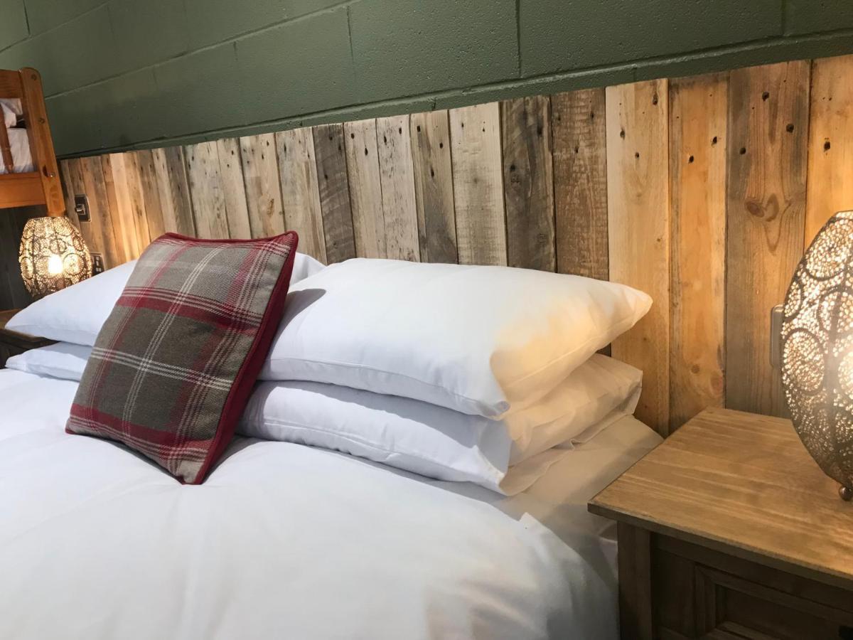 Rostrevor Mountain Lodge - Glamping Pods - Revive Sauna & Hot Tubs Exterior photo
