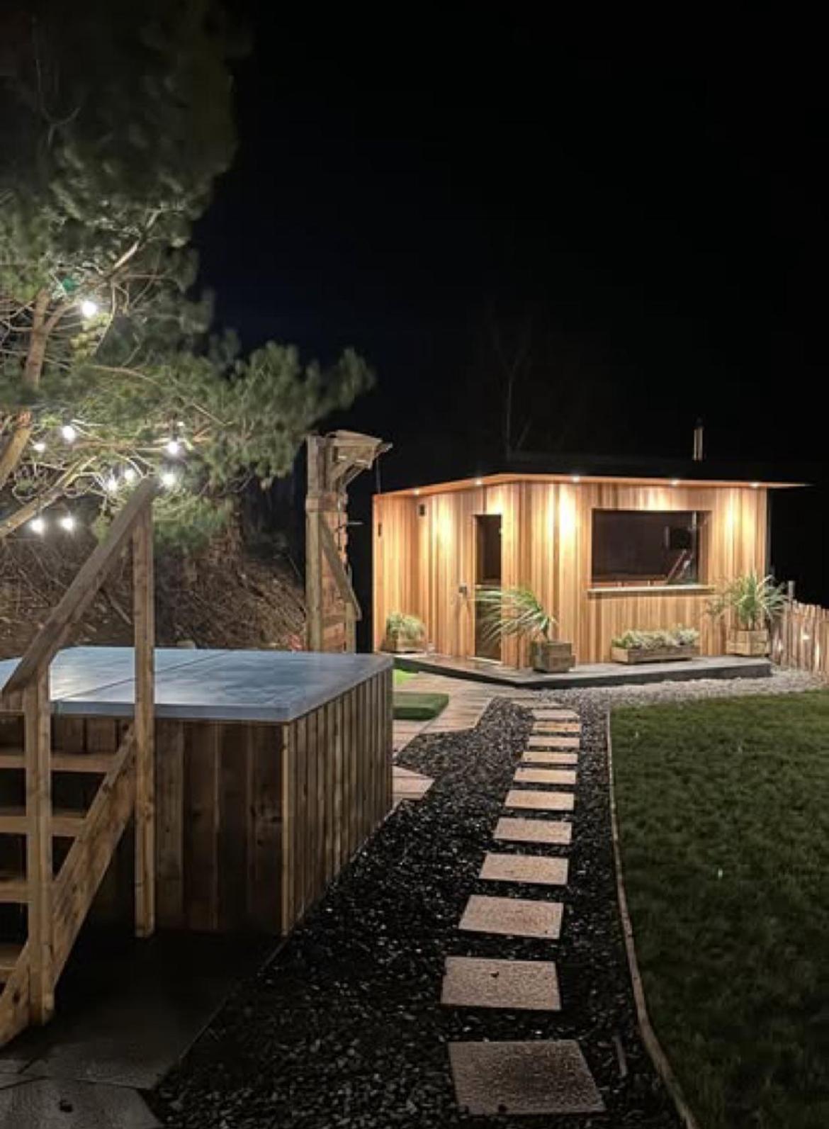 Rostrevor Mountain Lodge - Glamping Pods - Revive Sauna & Hot Tubs Exterior photo